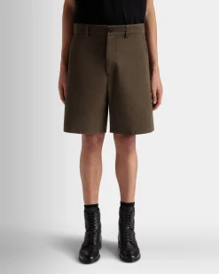 Adrien Brody Travel Collection Shorts In Military Green Cotton