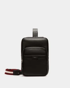Code Slingbag in Black Leather
