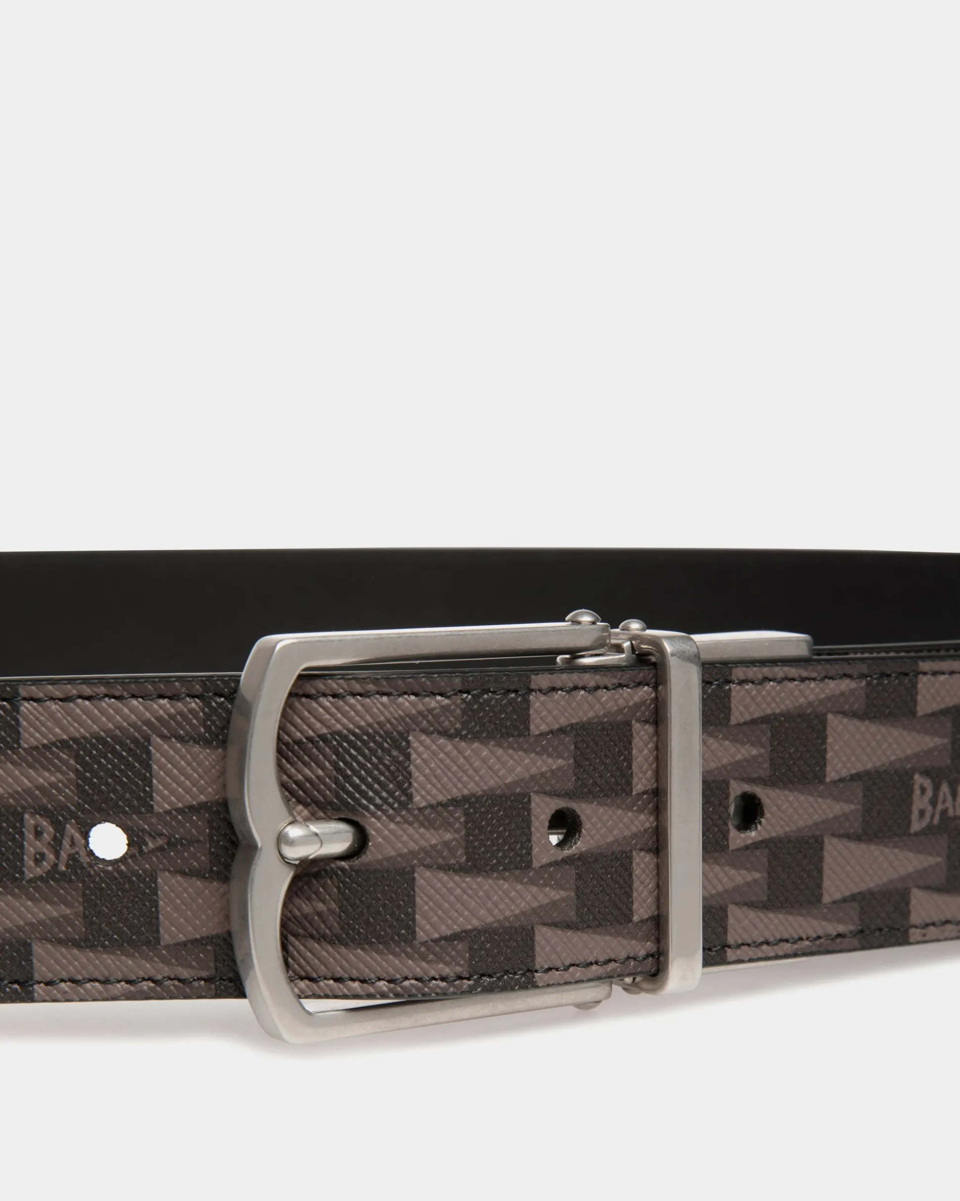 Country 35mm Reversible And Adjustable Belt In Black Pennant Motif And Leather