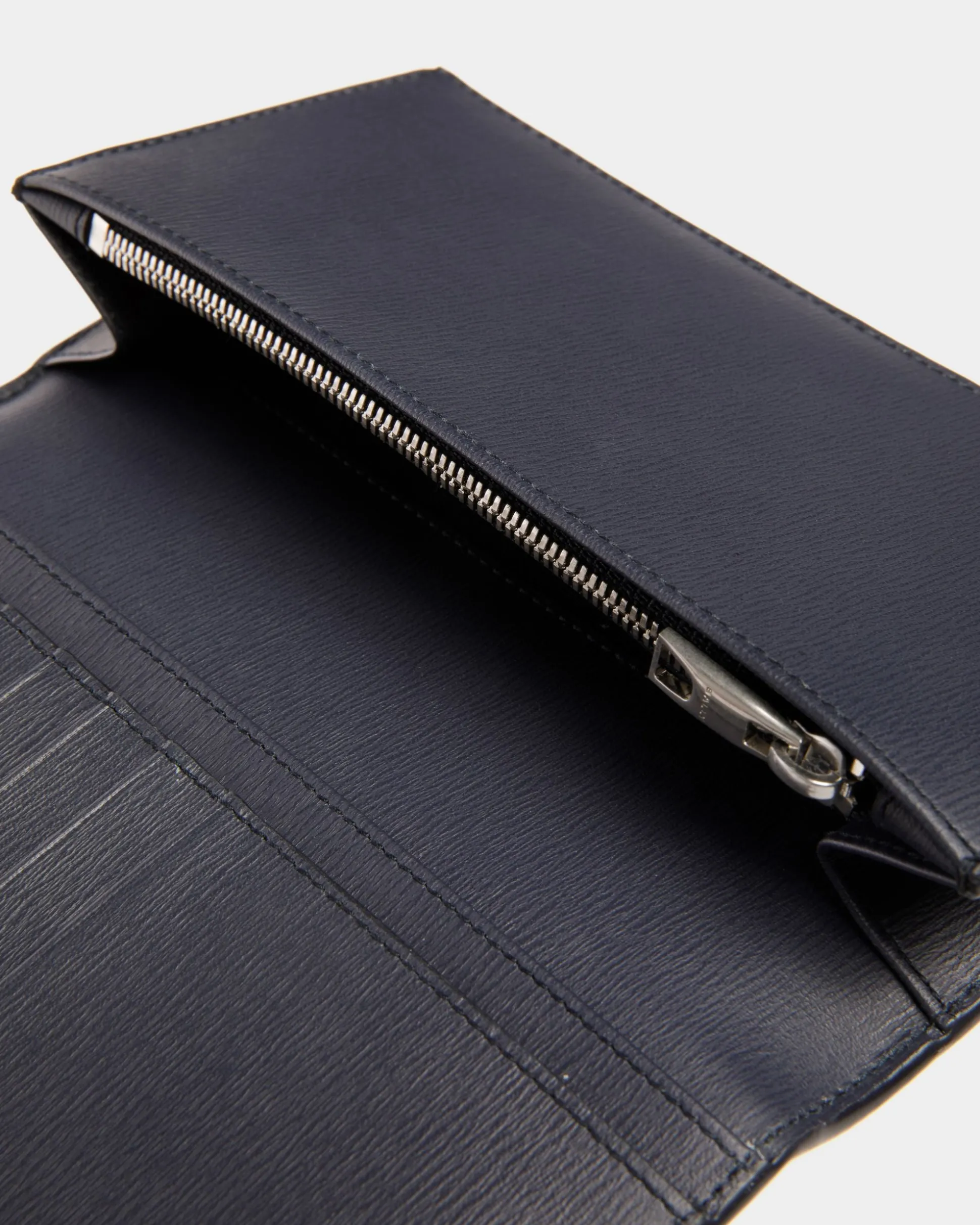 Crossing Continental Wallet In Midnight Leather