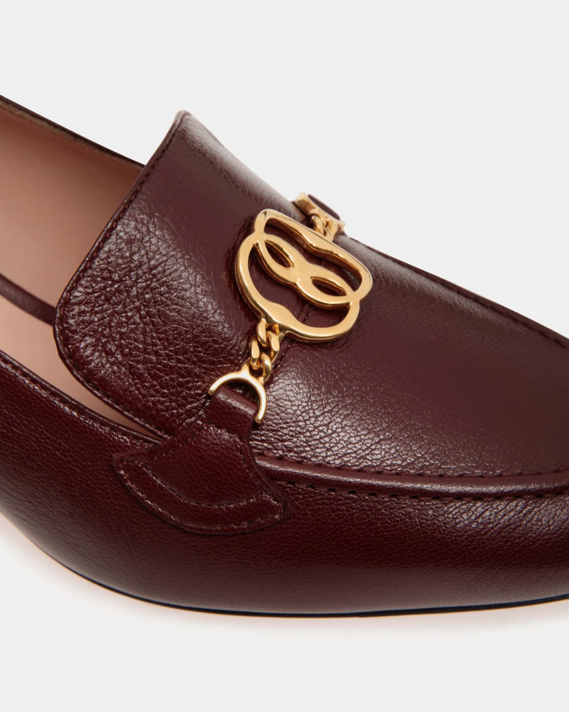 Daily Emblem Pump In Andorra Leather
