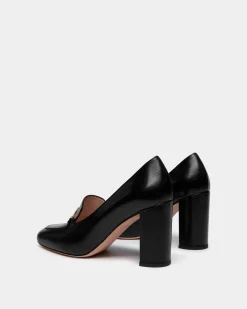 Daily Emblem Pump In Black Leather