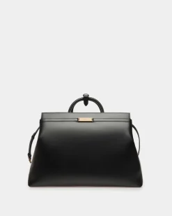 Deco Weekender in Black Leather