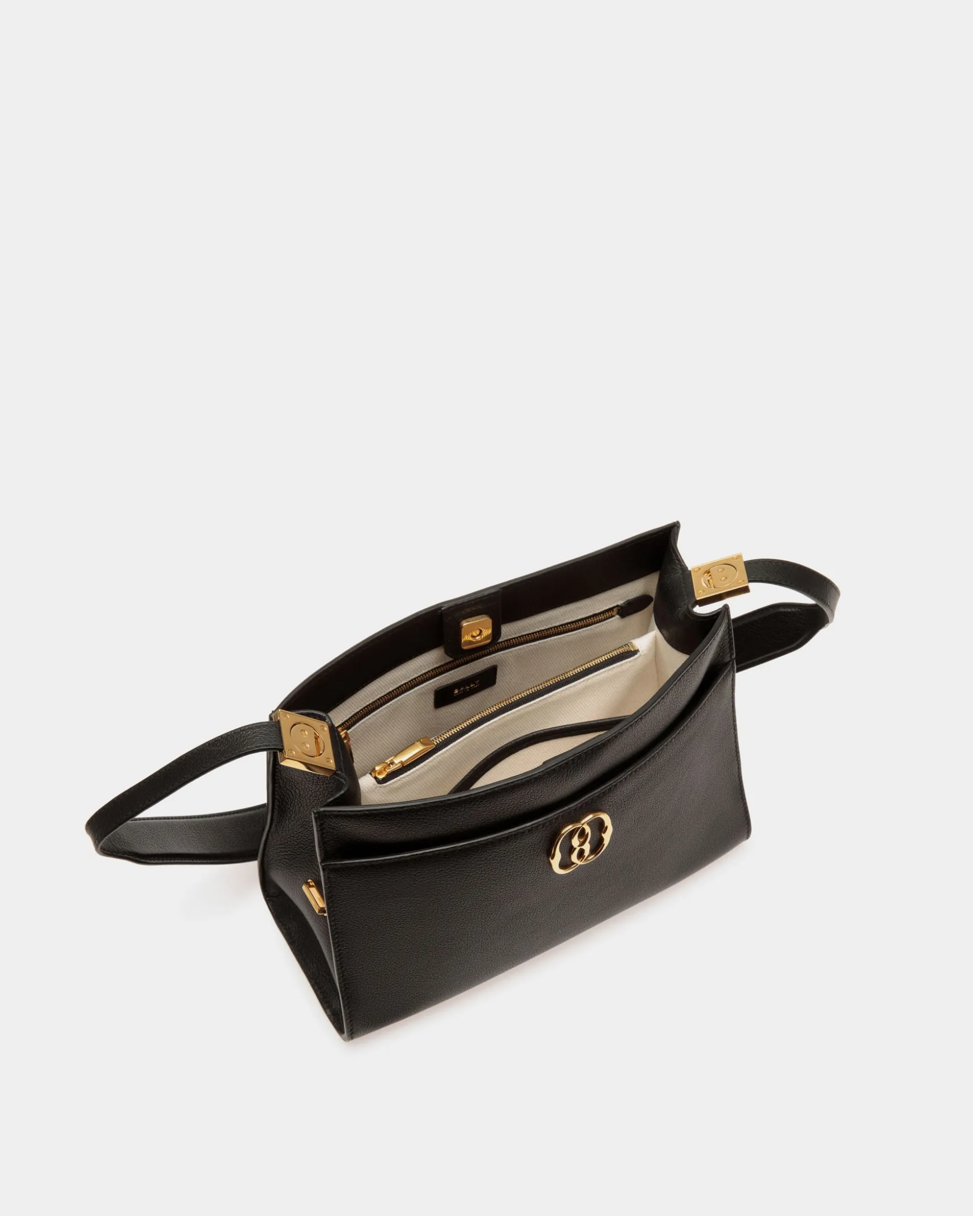 Emblem Shoulder Bag In Black Grained Leather