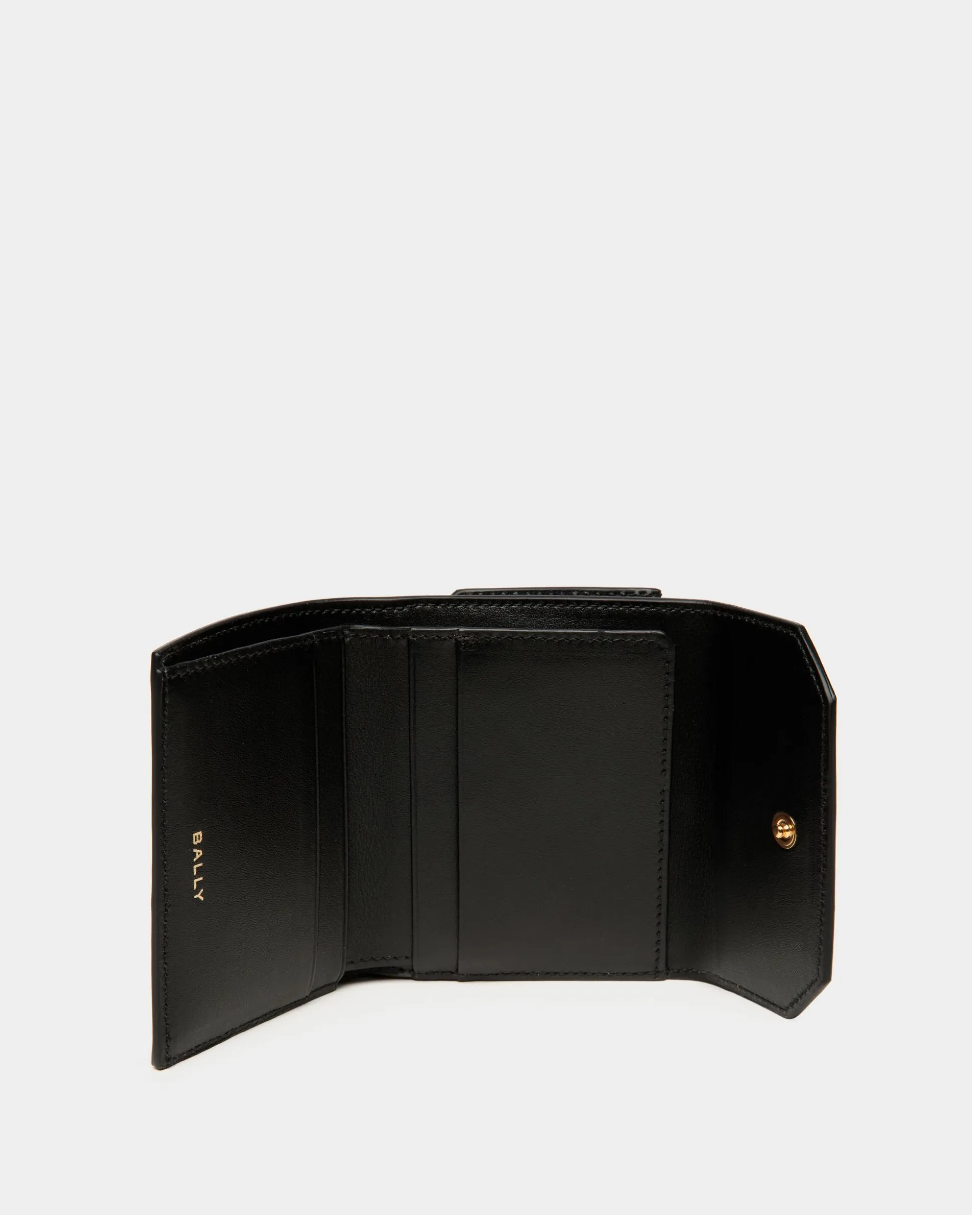 Emblem Wallet In Black Leather