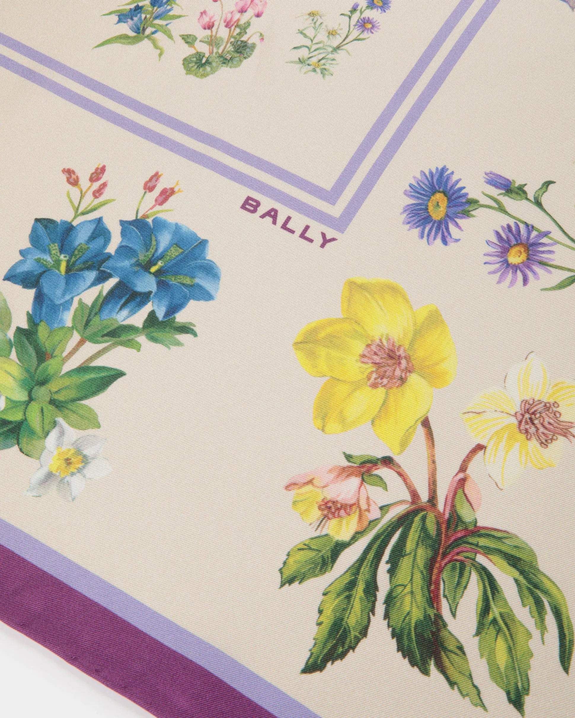 Foulard In Mountain Flower Print Silk