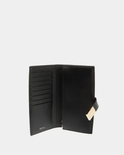 Ollam Continental Wallet in Black Leather