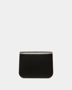 Ollam Crossbody Bag In Black Leather