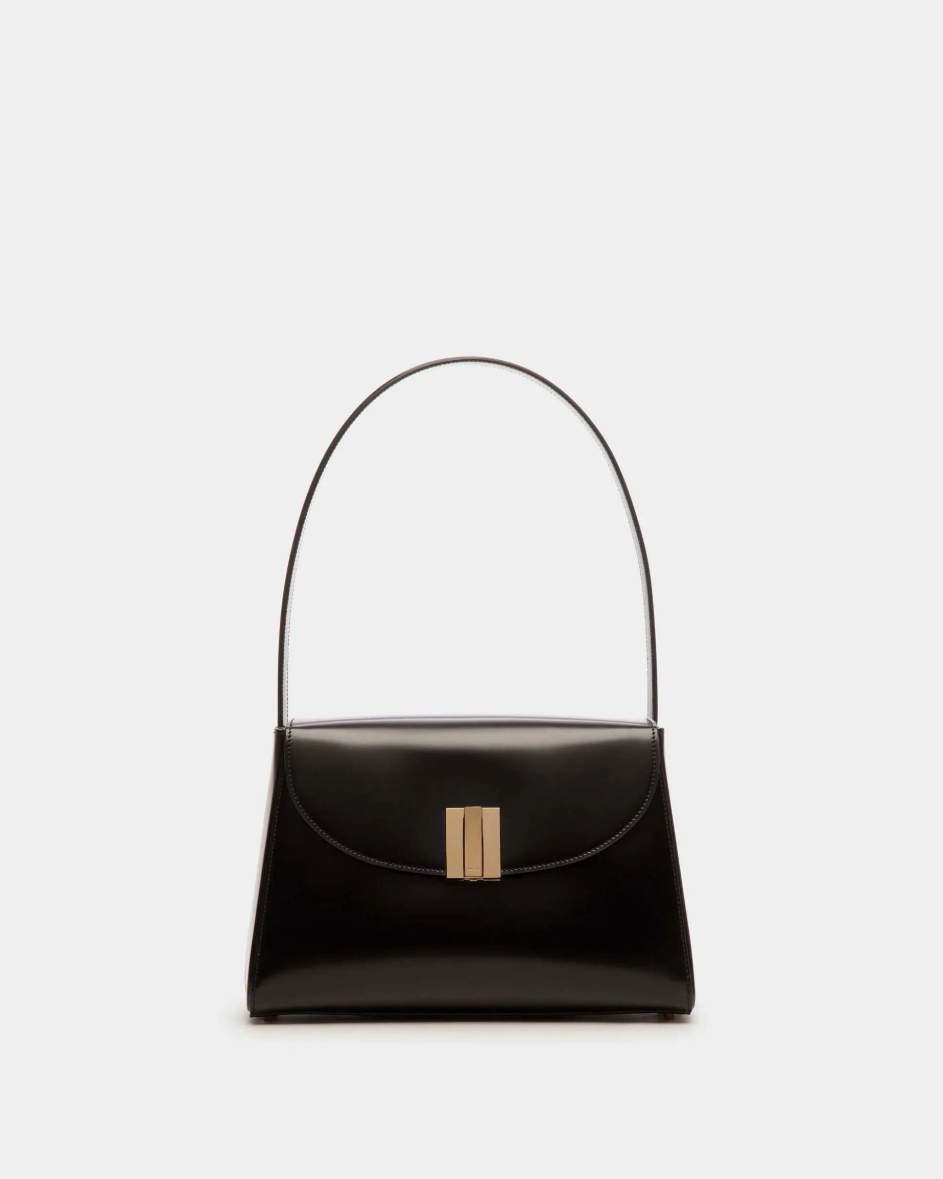 Ollam Shoulder Bag in Black Brushed Leather