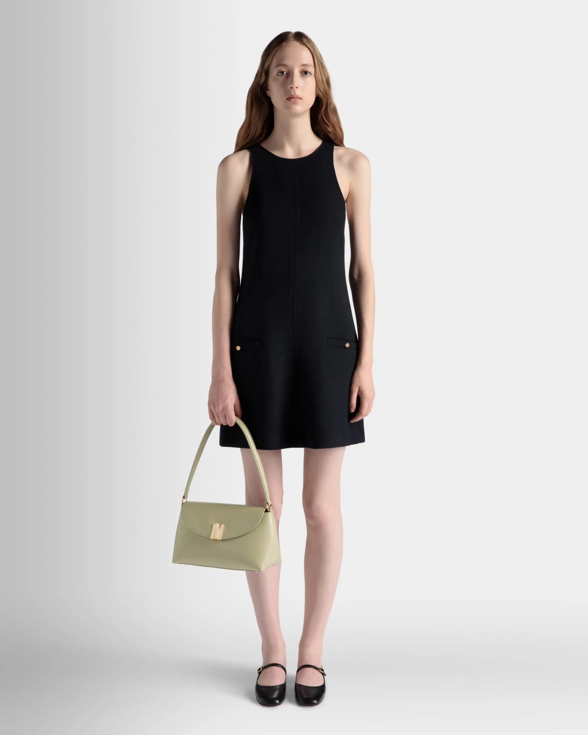 Ollam Small Top Handle Bag In Light Green Leather