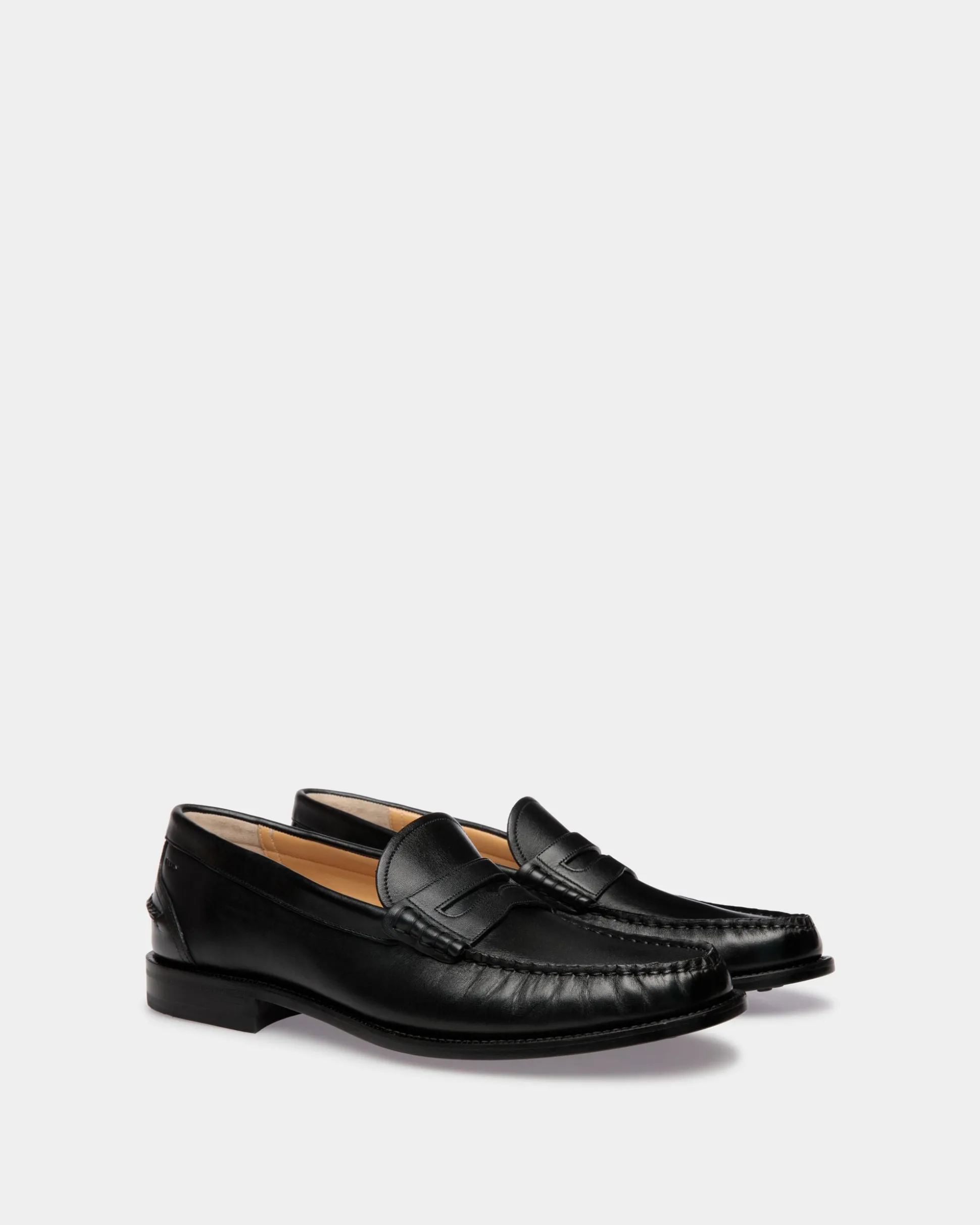 Oregon Loafer in Black Leather