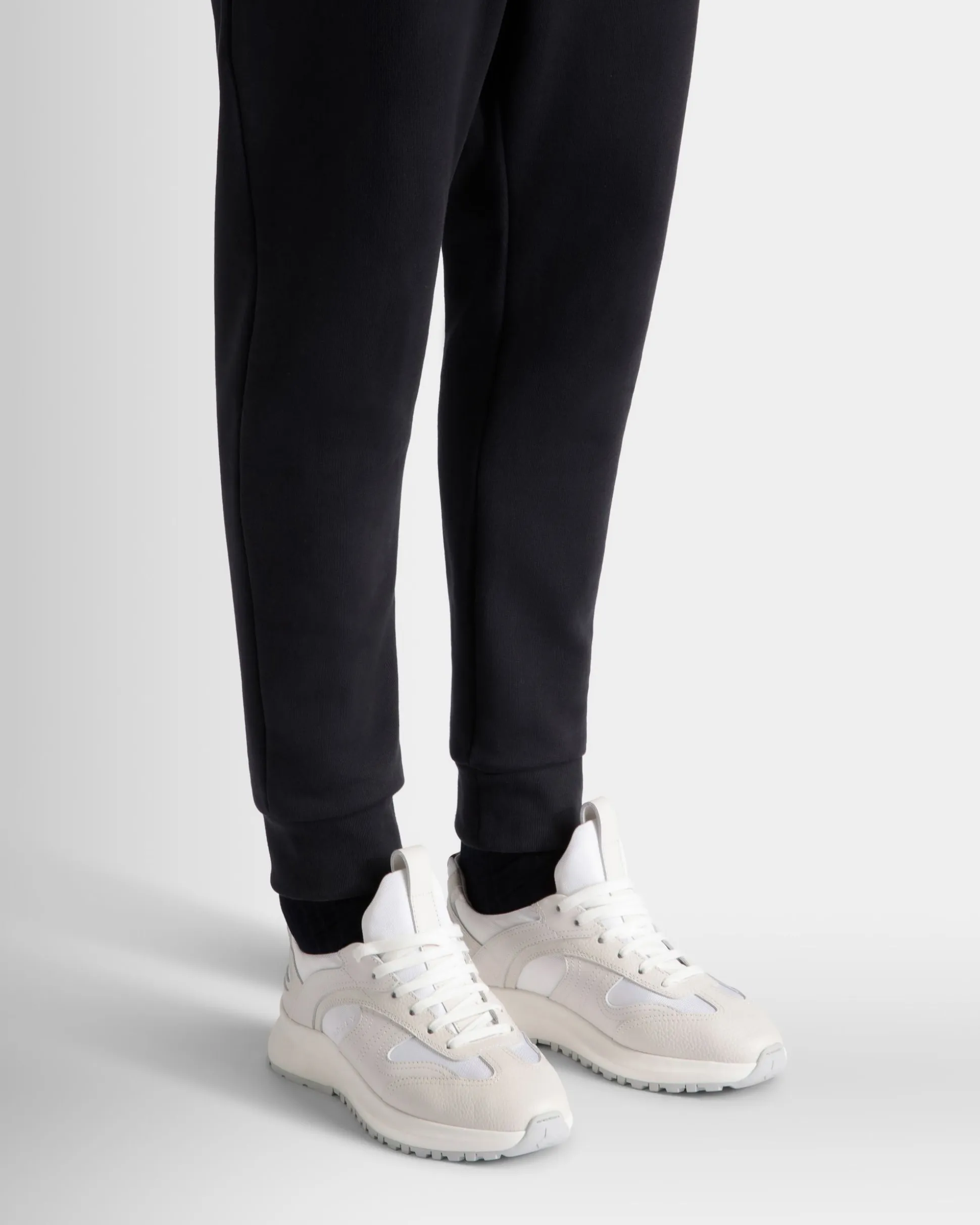 Outline Sneaker In White Leather And Nylon