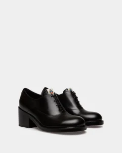 Peggy Oxford In Black Leather