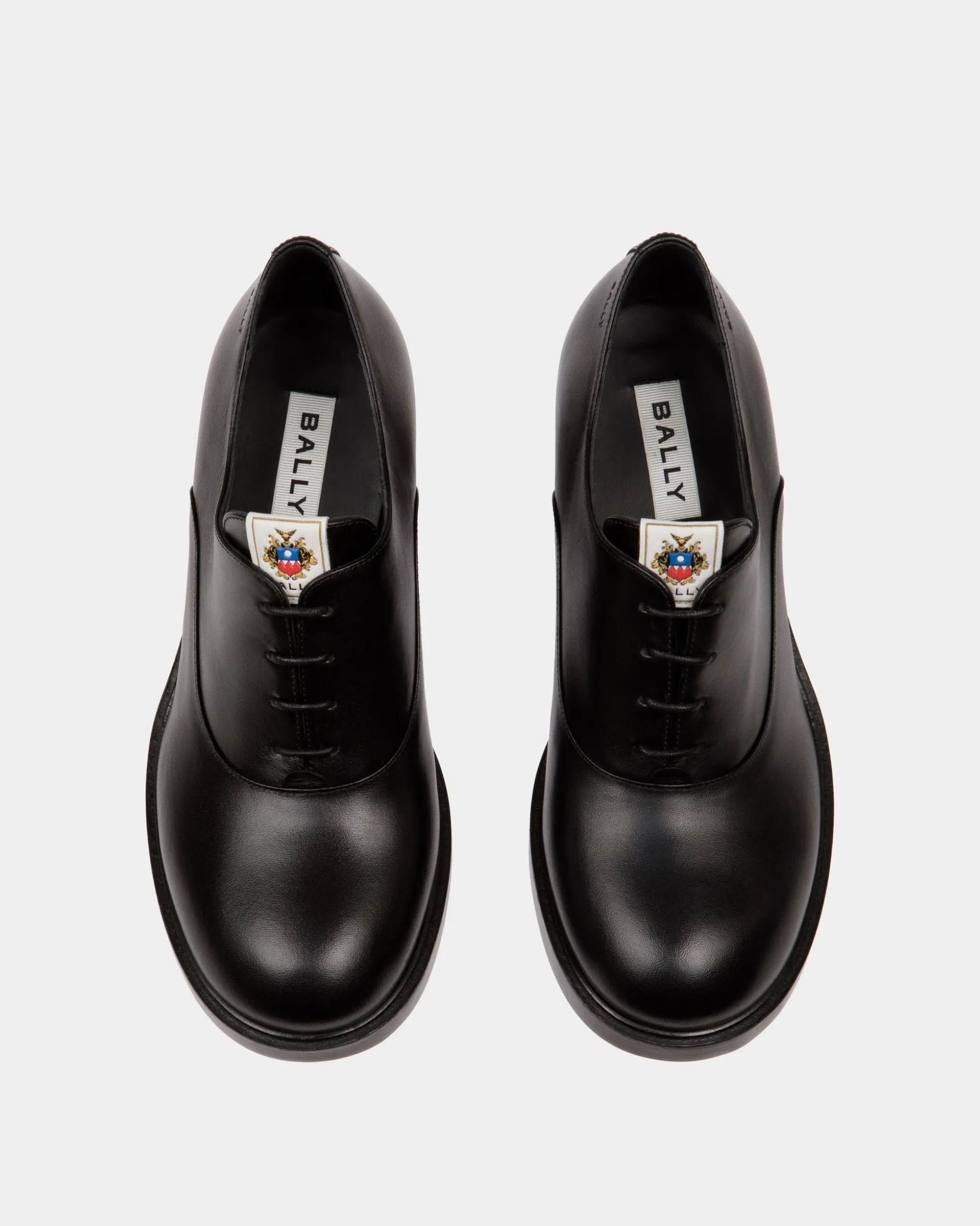 Peggy Oxford In Black Leather