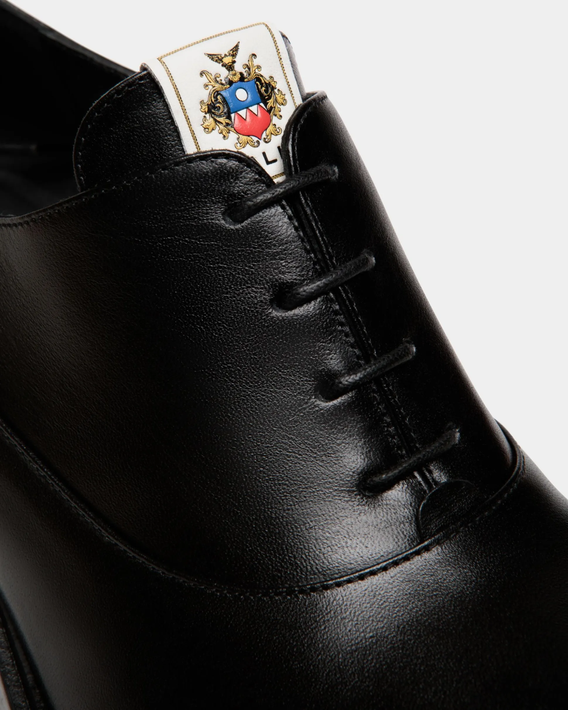 Peggy Oxford In Black Leather