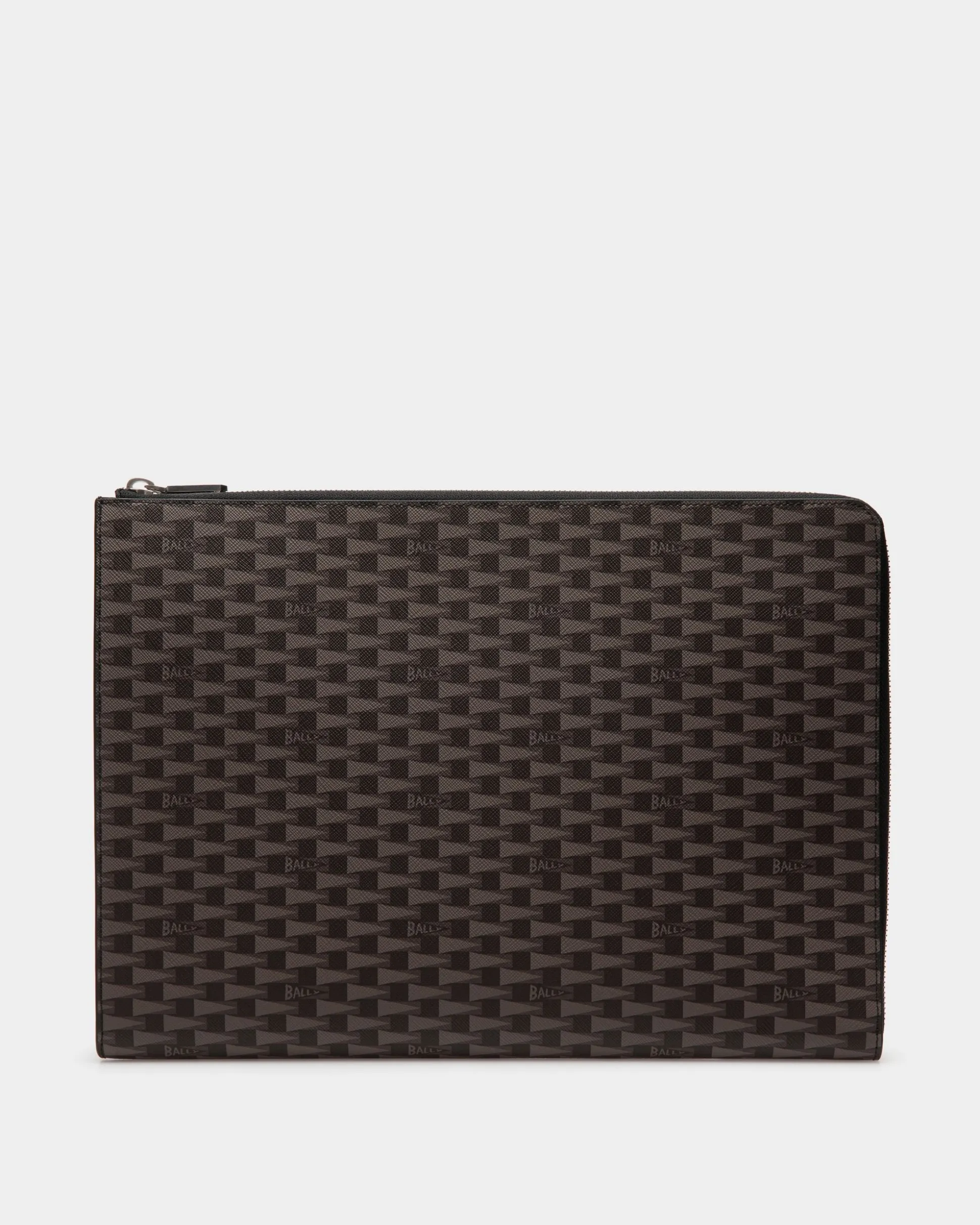 Pennant Tecnology Case in Black Pennant Motif