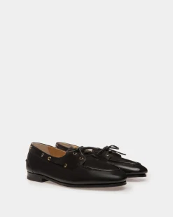 Plume Moccasin in Black Leather
