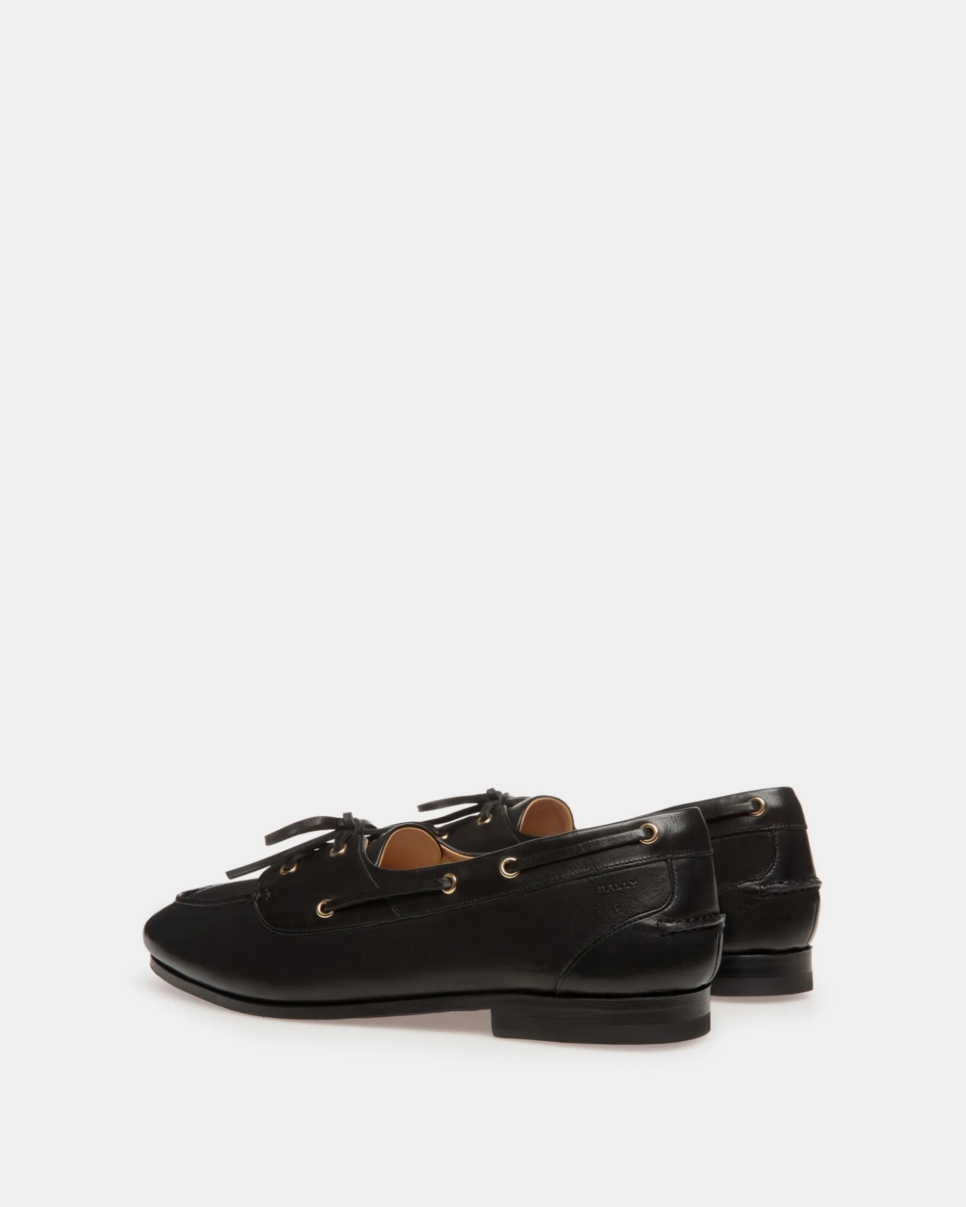 Plume Moccasin in Black Leather
