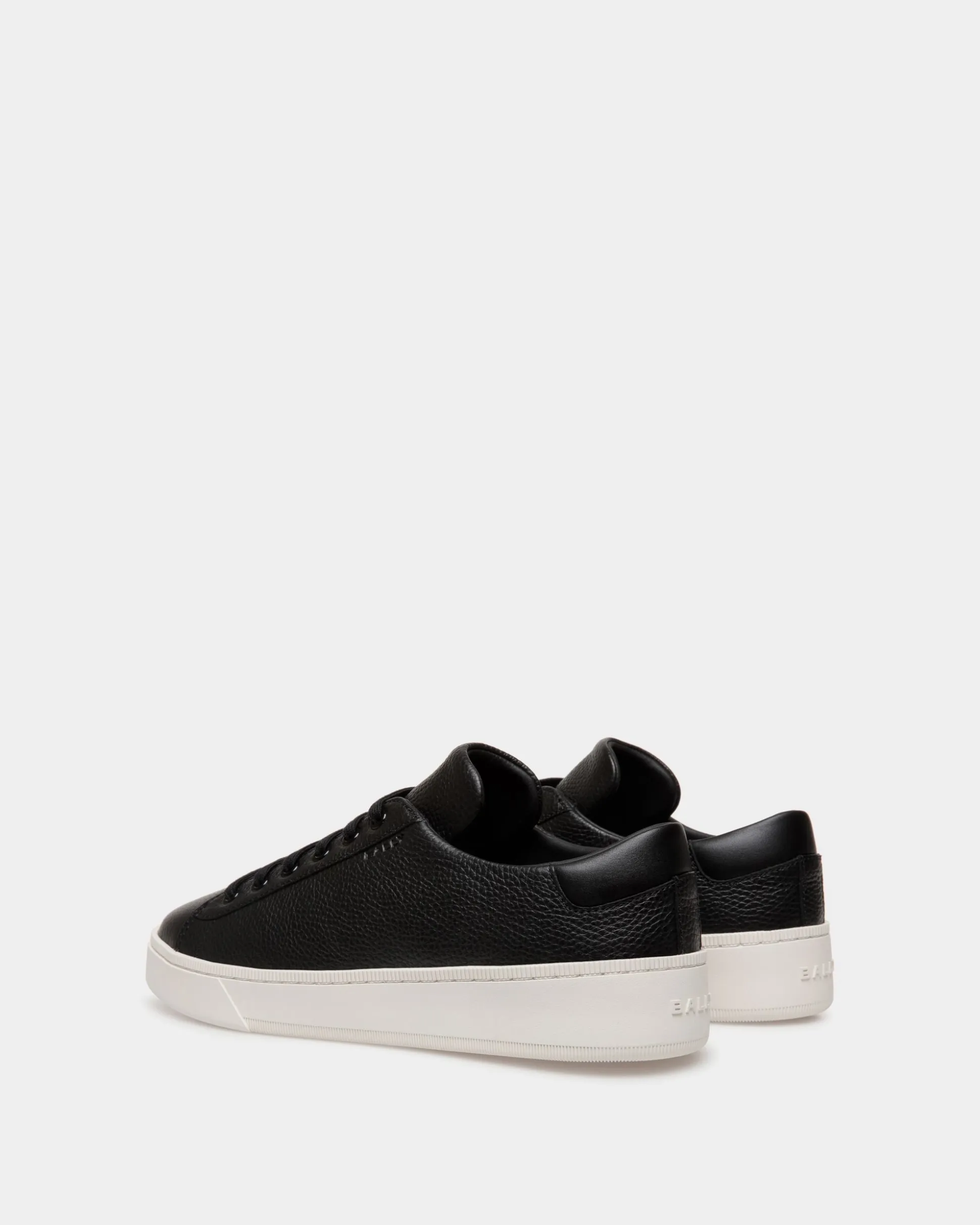 Raise Sneaker In Black Grained Leather
