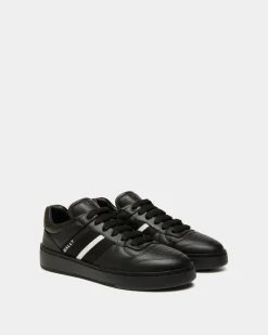 Raise Sneaker in Black Leather