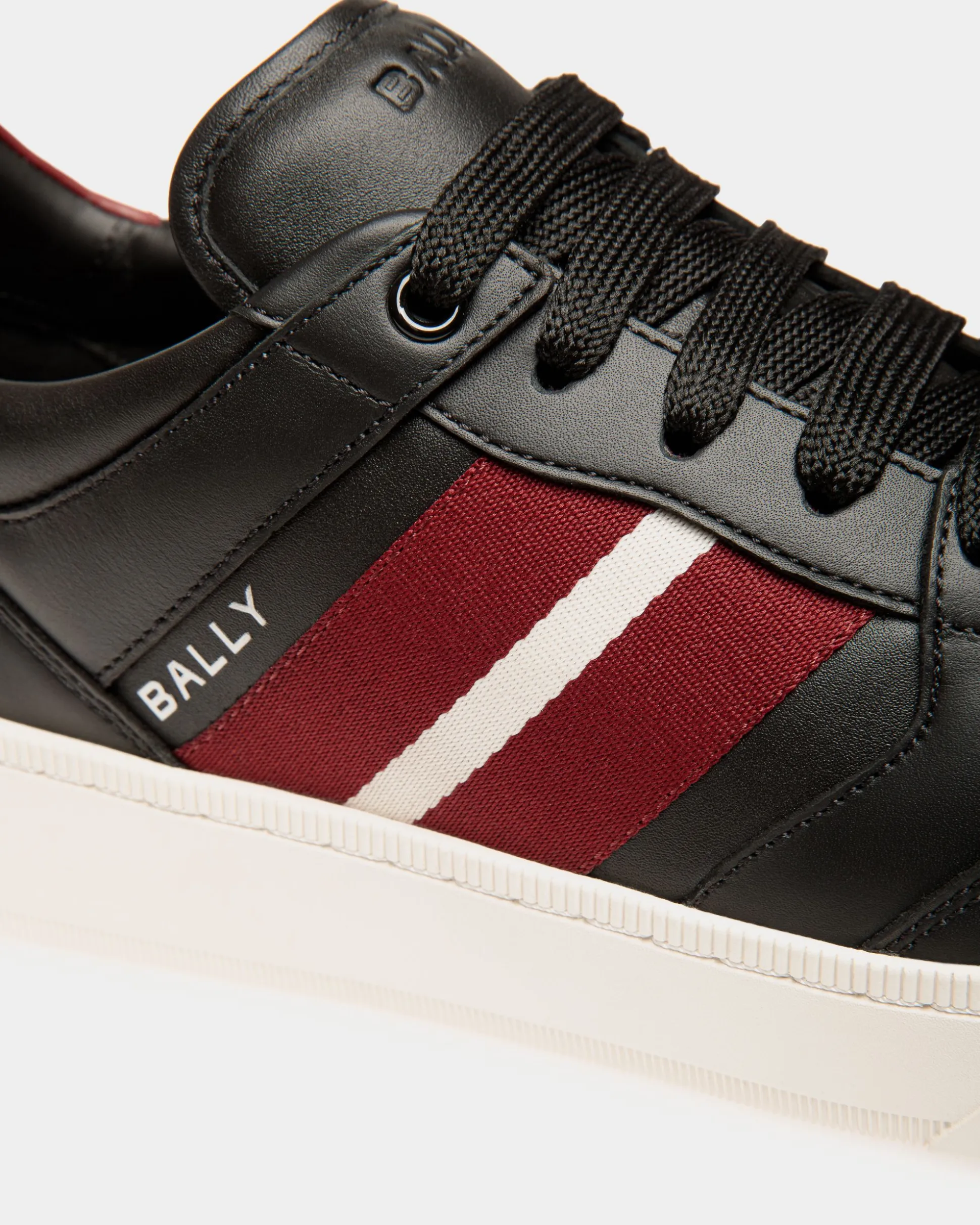 Raise Sneaker In Black Leather