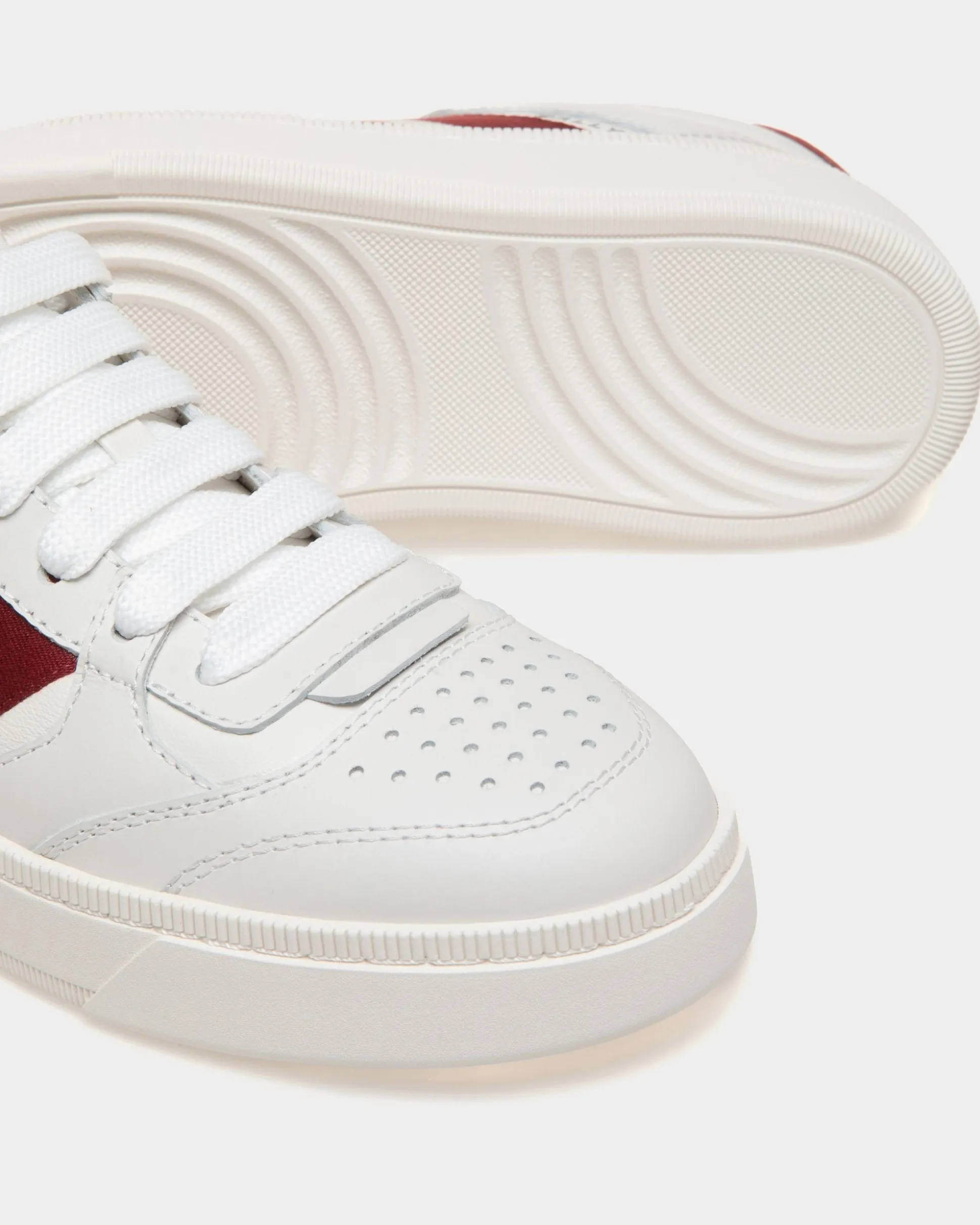 Raise Sneaker In White Leather