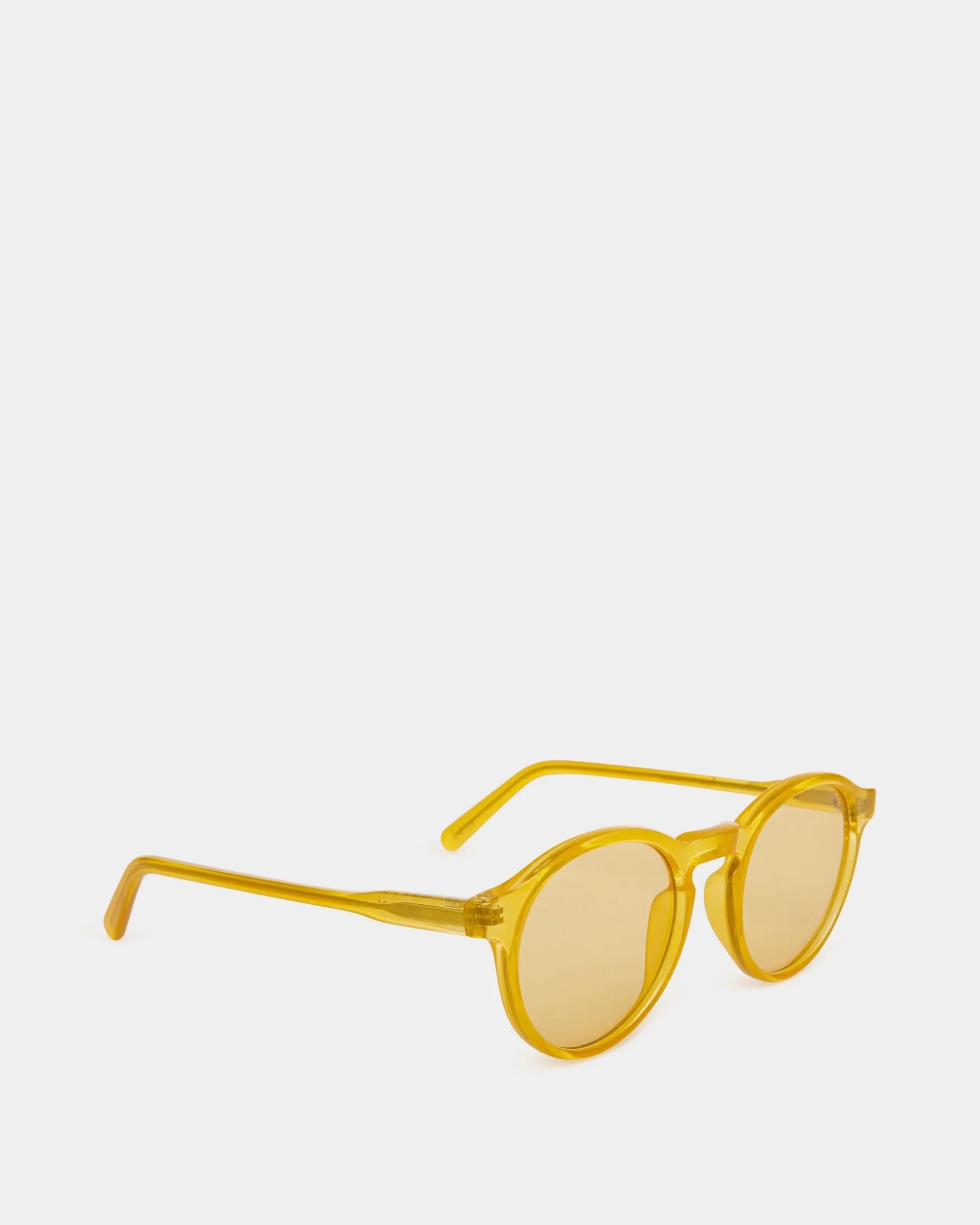 Round Sunglasses in Honey