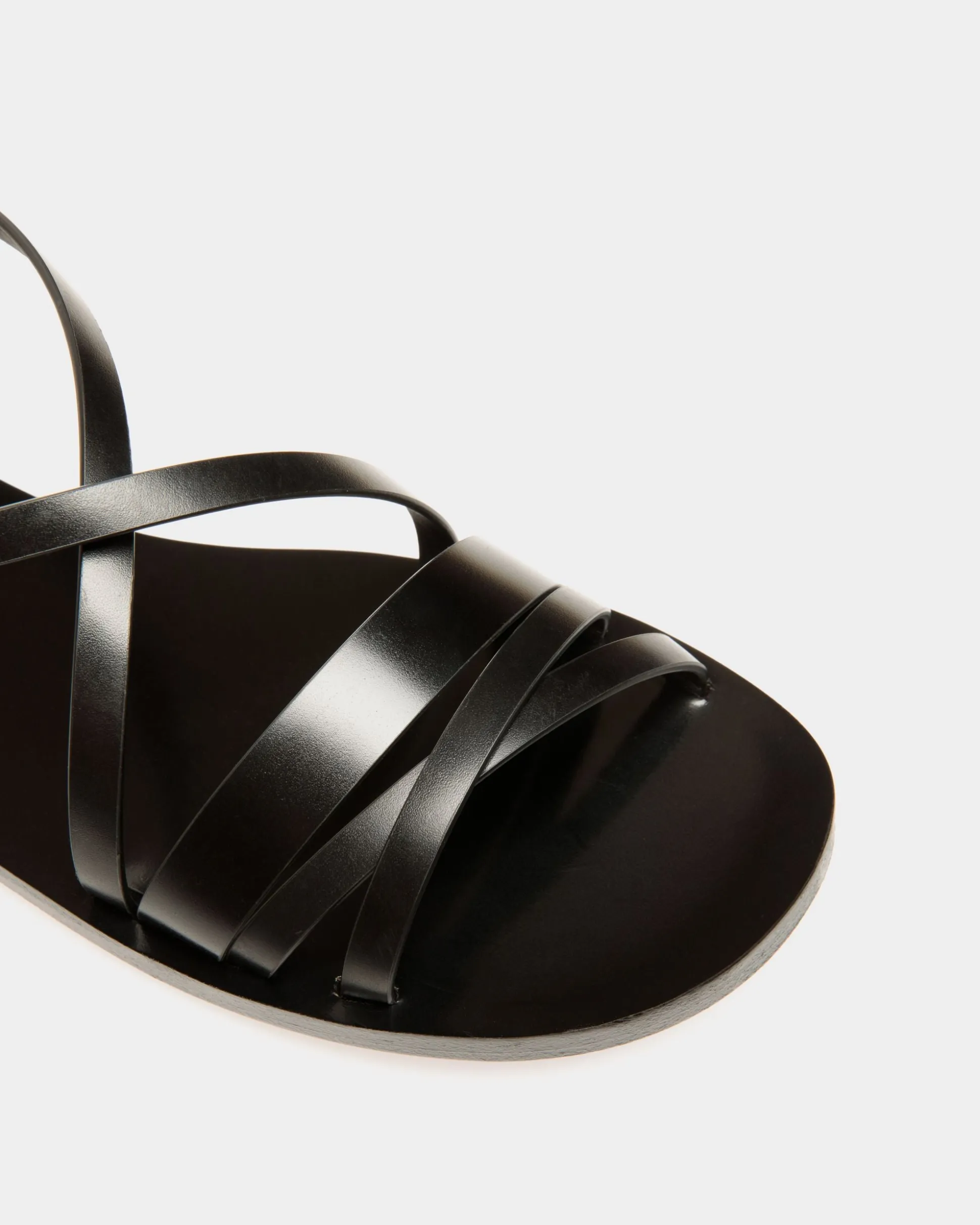 Salis Flat Sandal In Black Leather