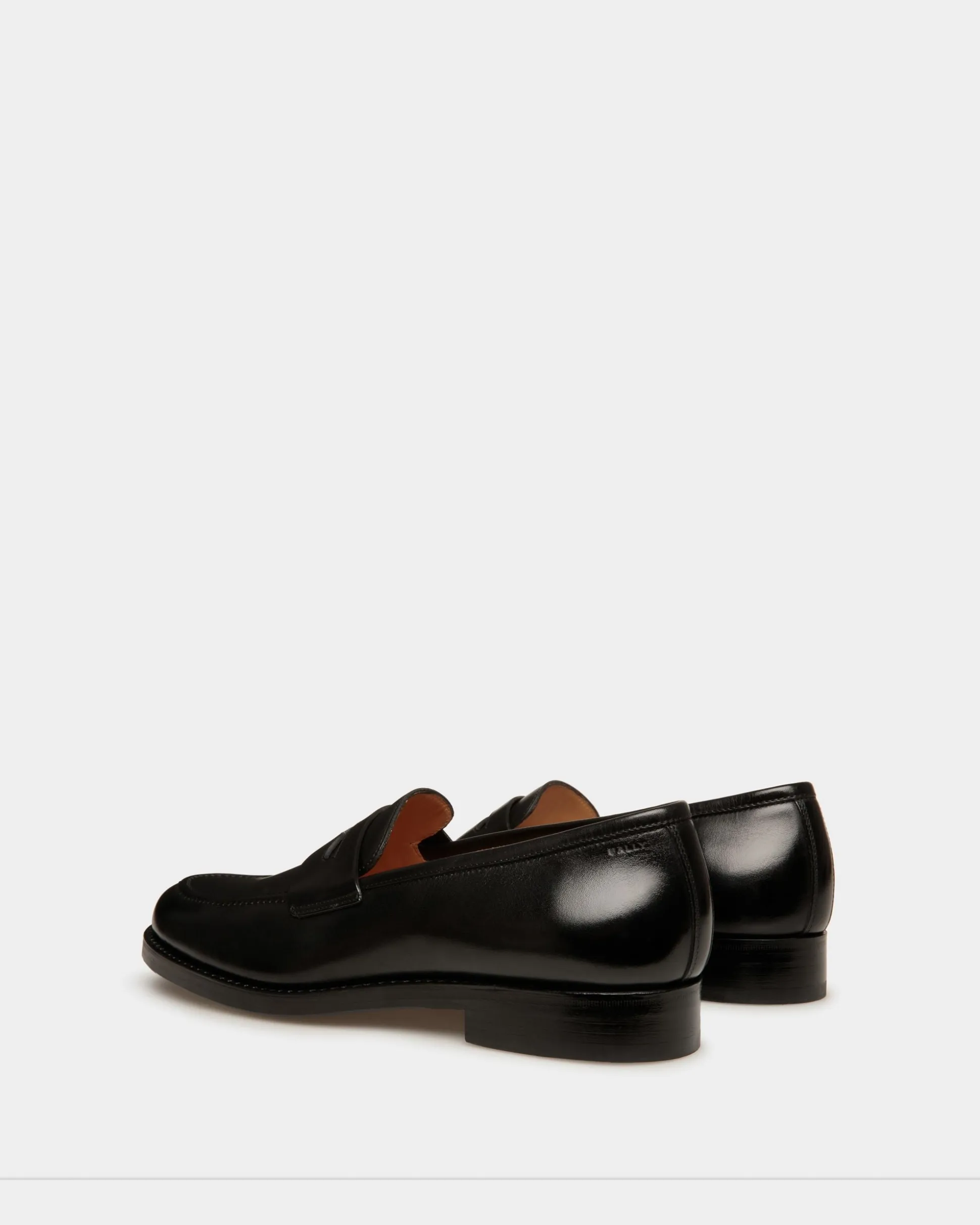 Schoenen Loafer In Black Leather
