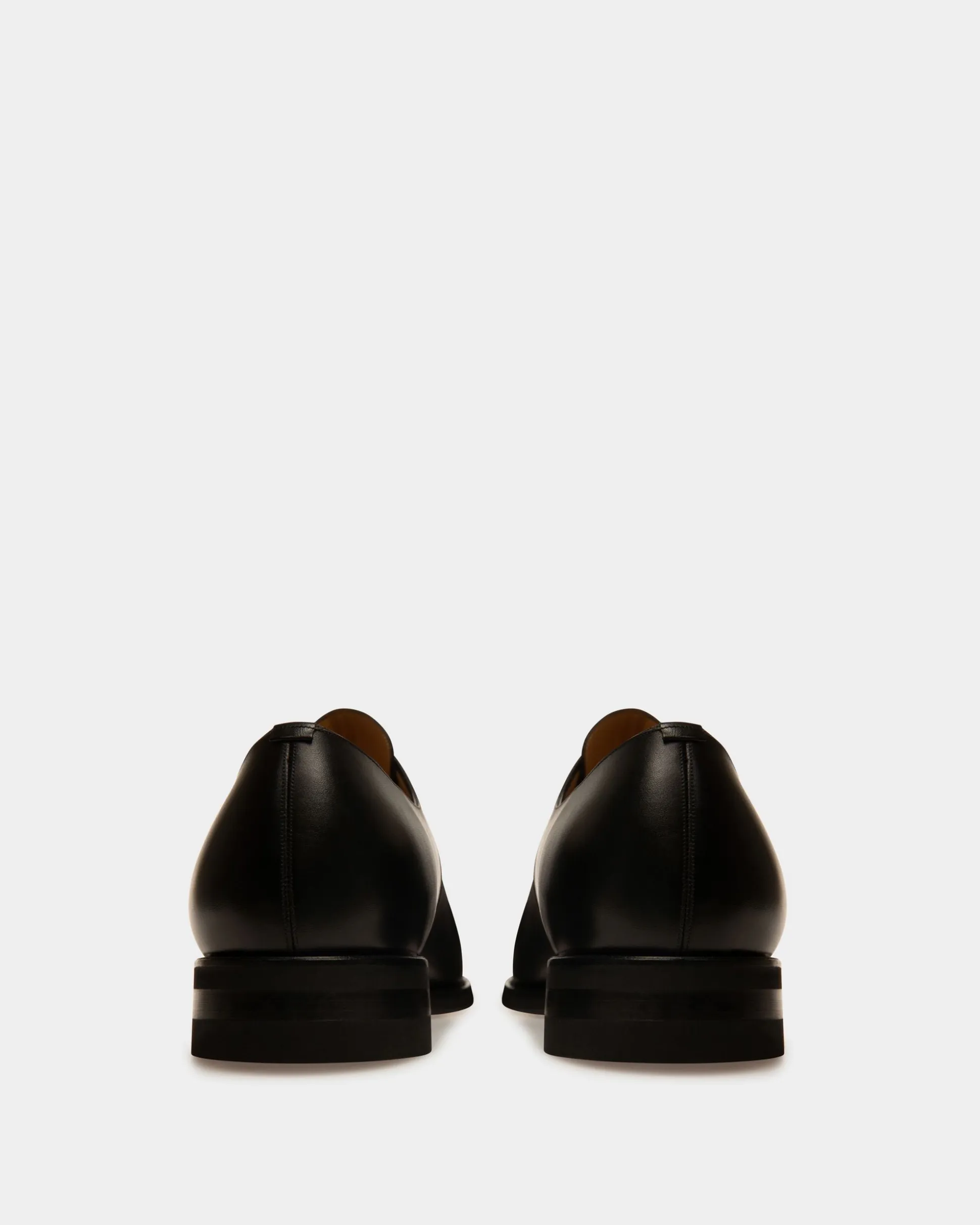 Scribe Novo Derby Shoes In Black Leather
