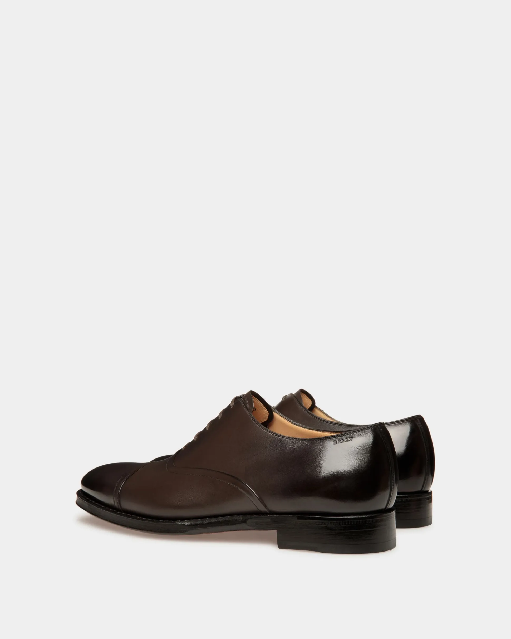 Scribe Un Oxford in Ebony Leather