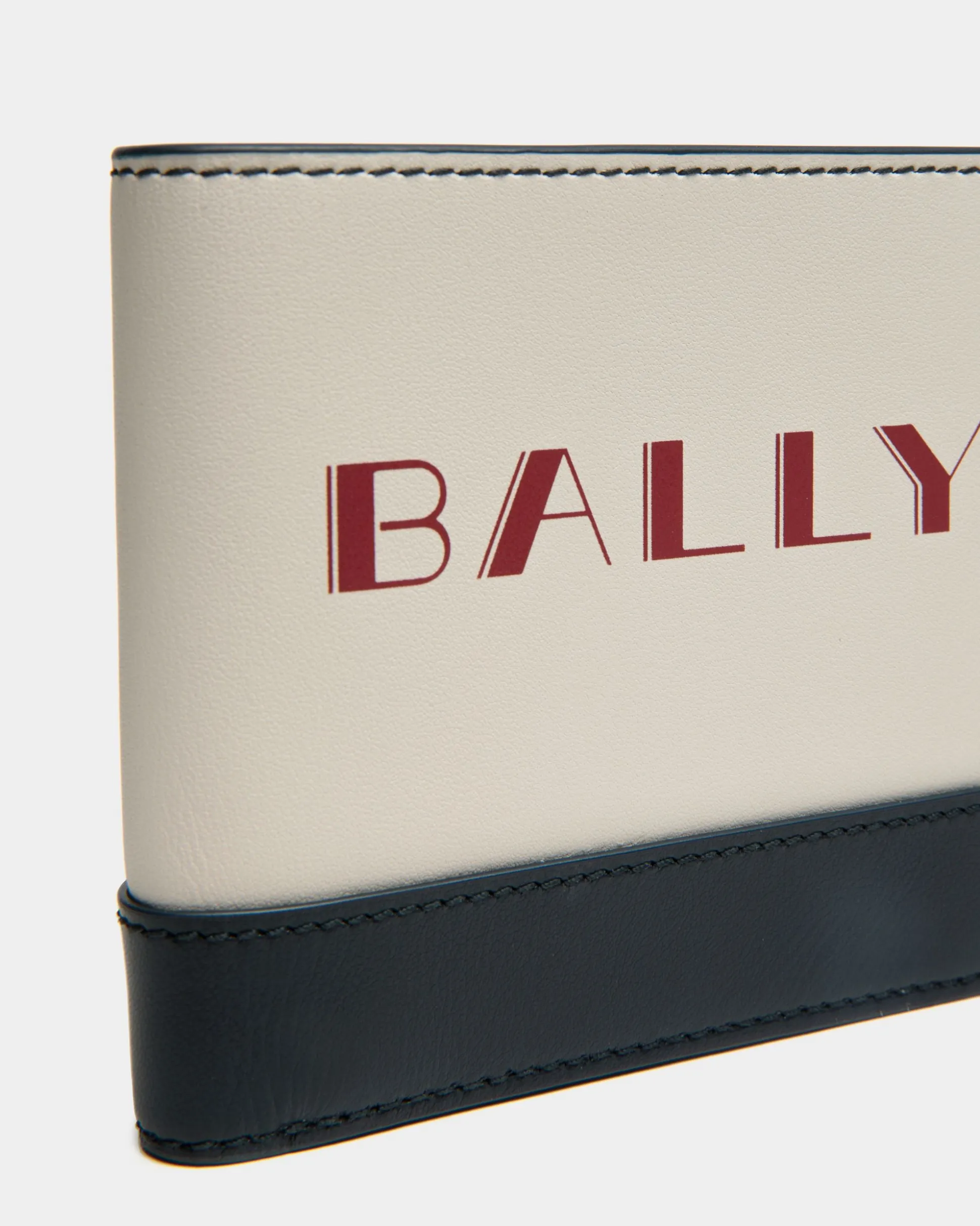 Summer Capsule Bifold In White And Navy Blue Leather